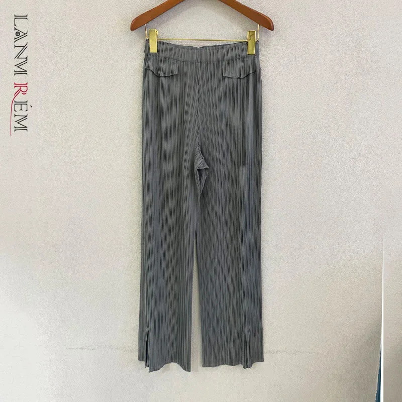 

Pants & Capris