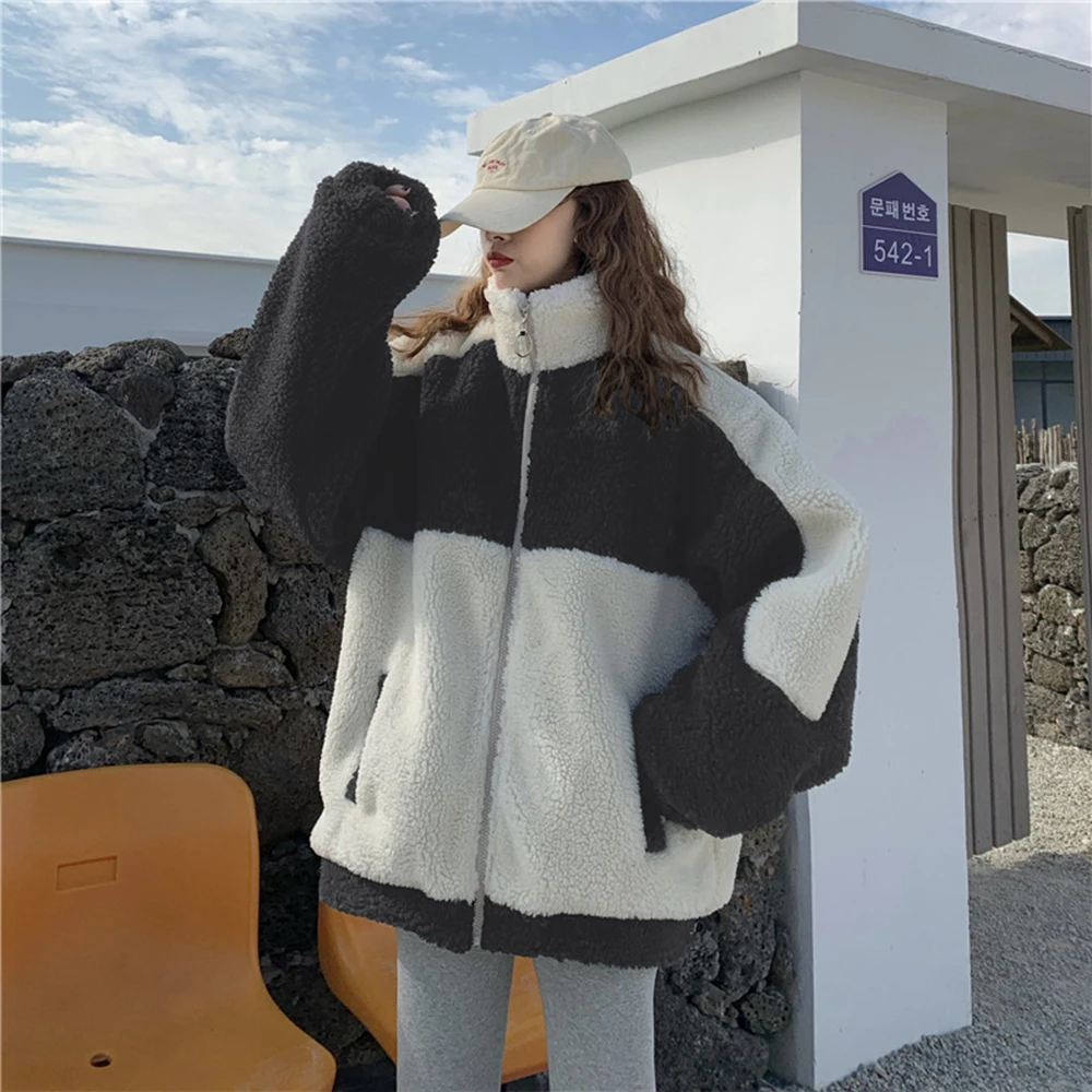 

Plush Warm Winter Coat Women Jacket 2020 Vintage Streetwear Long Sleeve Female Outwear Loose Casual Zipper Women Plaid Jackets