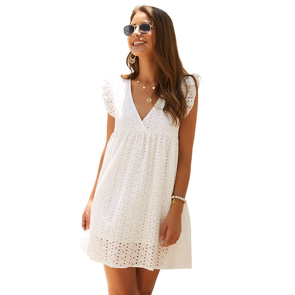 

Original design European and American temperament commuter women's summer 2021 V-neck short-sleeved lace dress in the dress