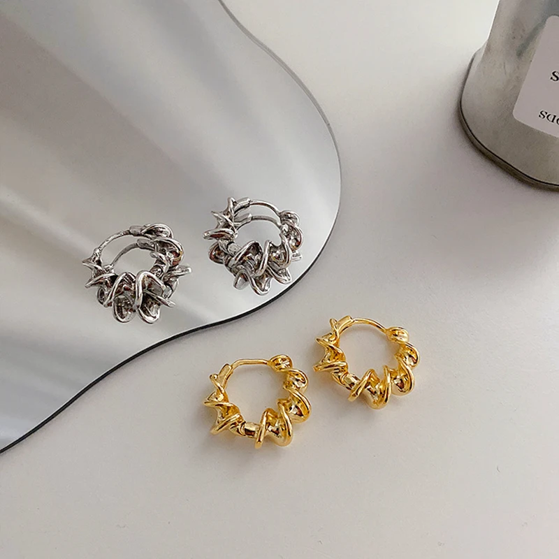 

WTLTC Statement Metal Twisted Hoop Earrings Femme Spiral Shaped Earrings Hoops Retro Geometric Big Earrings 2021 Vintage Jewelry