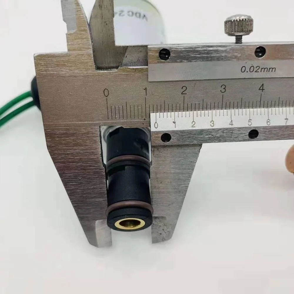 

1861525 24V Grader D8R solenoid valve 186-1525