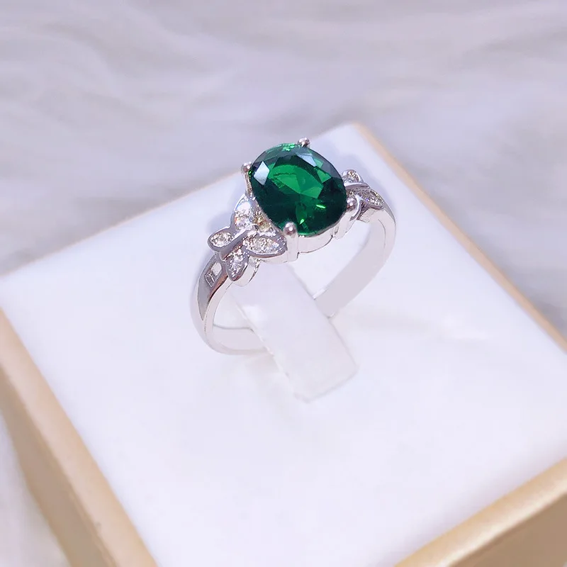 Кольцо с изумрудом и зеленым агатом из серебра 925 пробы бриллиантом бирюзой