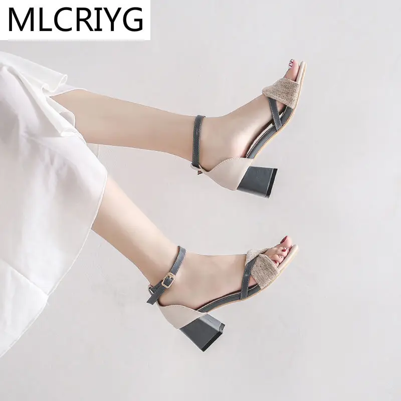 

2021 Summer Women Sandals Ladies Elegant Square Toe Heel Rome Strap Shoes Female Casual Soft Beach Ankle Strap Square Heel