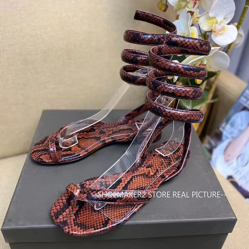 Женские босоножки из натуральной кожи на плоской подошве | Обувь