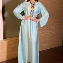 Robe musulmane de luxe à capuche pour femmes, décoration de perles à ongles, élégante, de qualité, à manches longues  (2)