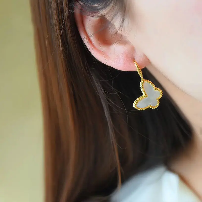 

Fashion Elegant Butterfly Earrings Natural White Shell Sterling Silver S925 Silver Plated Simple Women's Small Fairy Earrings Wo
