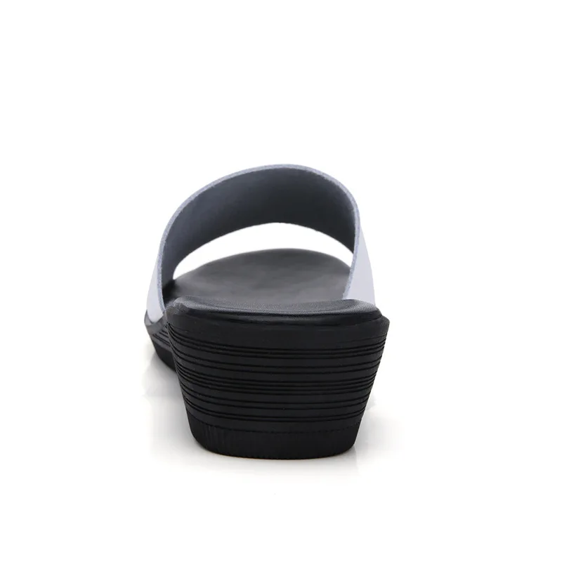 Летние шлепанцы на танкетке Тапочки для ванной из натуральной кожи sapato feminino