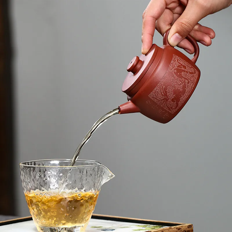 

190ml Yixing Purple Clay Teapots Ball Shaped Infuser Carved Dragon Pattern Tea Pot Beauty Kettle Customized Zisha Tea Set Gifts