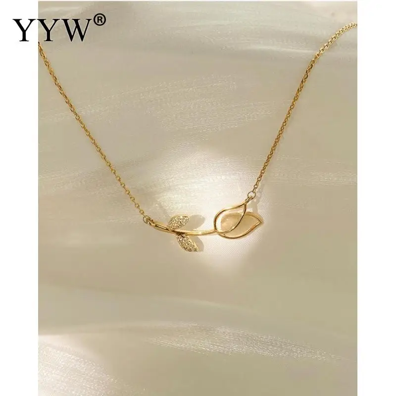 

Rose Pendant Necklace Opal Necklace Female Temperament Tide Net Red Clavicle Chain Simple Niche Design Length Approx 15.74inch