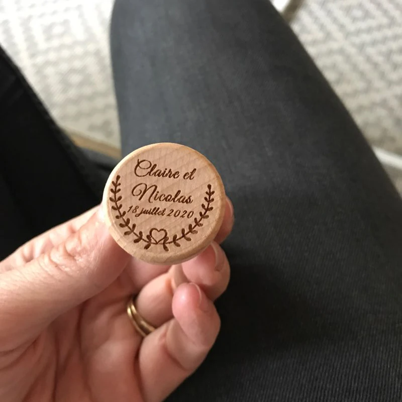 Customized Wine Stopper Wedding Favor Personalized Wine Cork Bottle Caps Storage Twist Cap Plug Gift Bar Wine Accessories