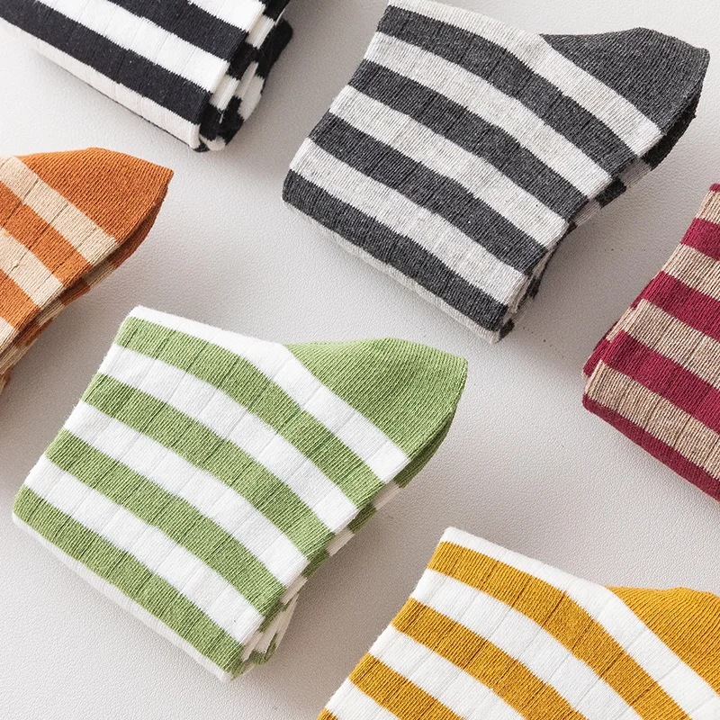 CARTELO New Stripe Stitching Korean Pattern Women Socks Fashion Casual Sport Breathable Cotton Stocking Middle Tube Socks