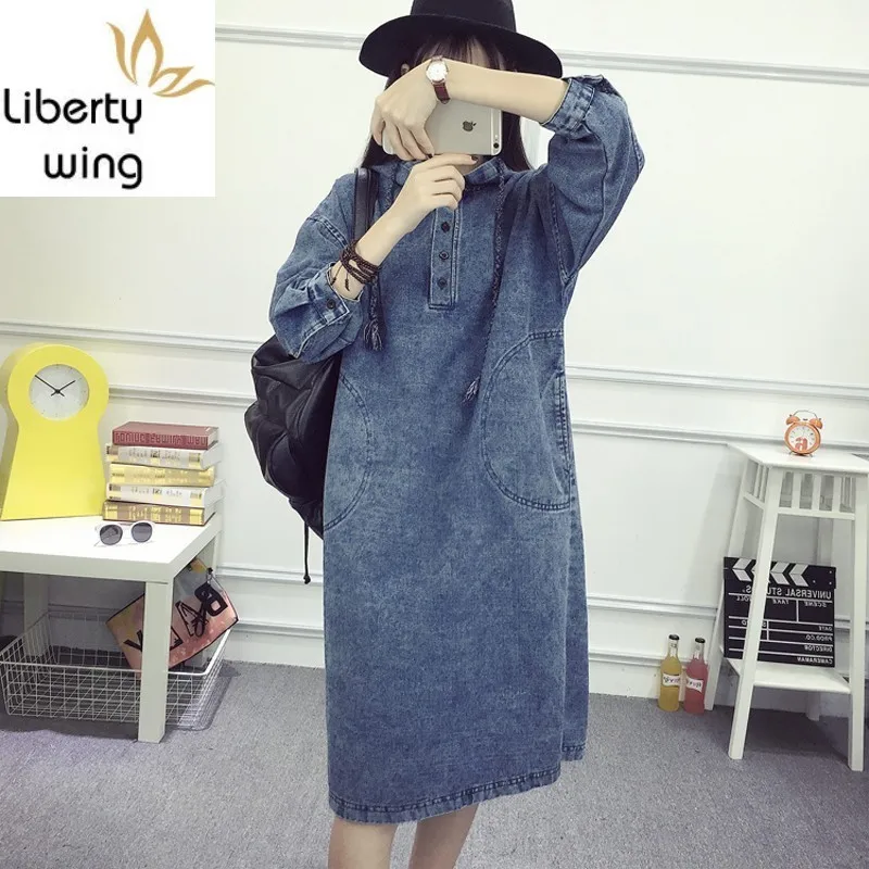 Женское джинсовое платье с капюшоном черное/синее винтажное свободное
