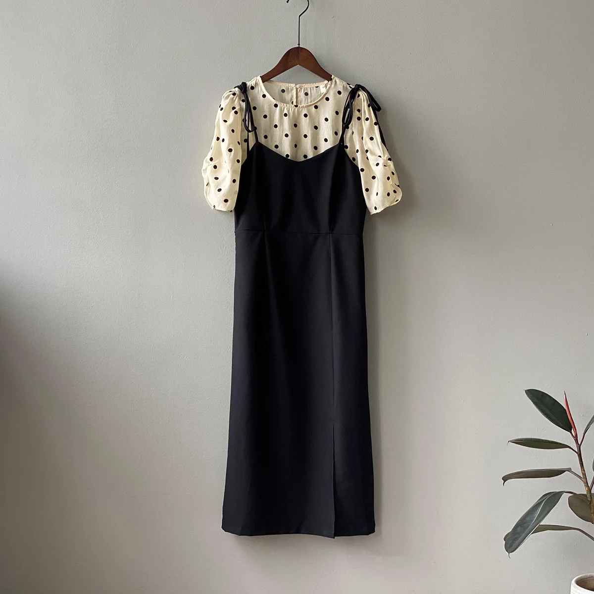 

COZOK Womanly Polka Dot Stitched Dress Fake Two Pieces Women's 2021 Summer Korean Design Temperament Long Skirt Zh07