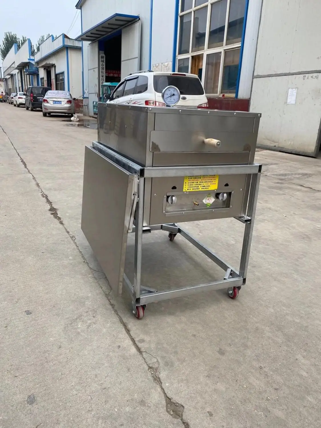 

Outdoor pizza oven large capacity Hot Selling Gas pizza oven ground stand start-up equipment is now baking pizza oven