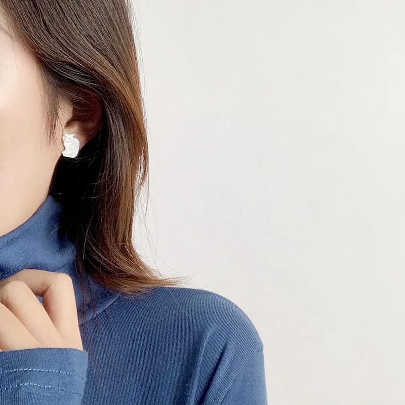 Женские серьги пусеты в форме кошки винтажные массивные чайного горшка