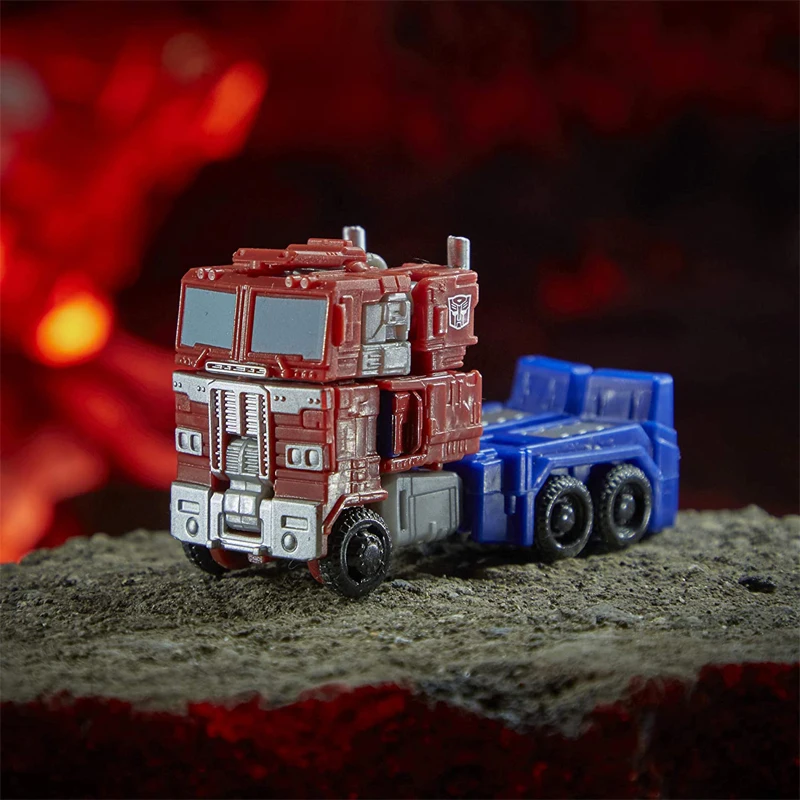 

Hasbro Transformers Toys Generations War for Cybertron Kingdom Core Class Wfc-K1 3.5-Inch Optimus Prime Action Figure