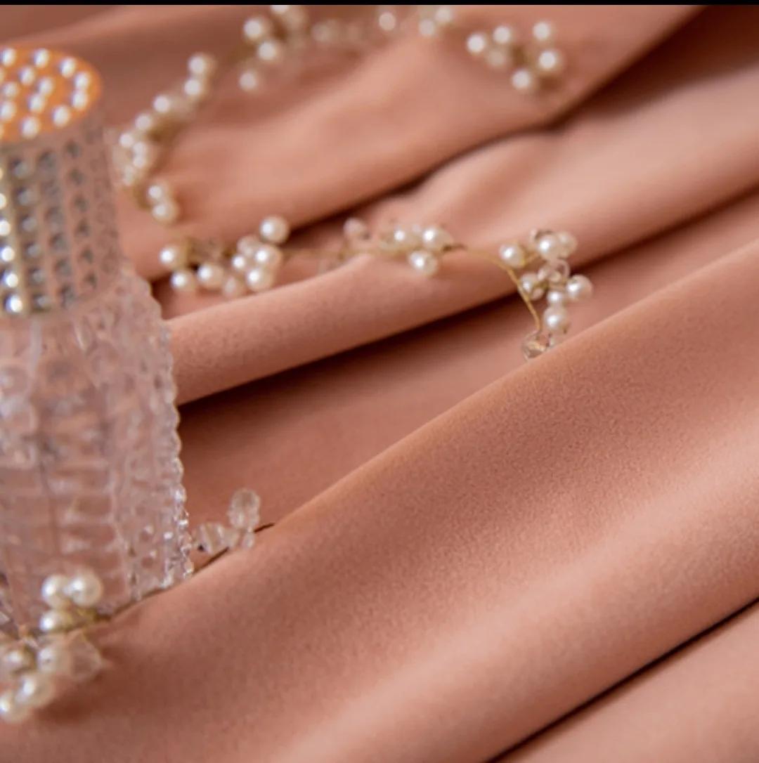 

2021 Popular Curtain Full Shading Nordic Minimalist Bedroom Light Luxury Shade Velvet Curtains for Living Room