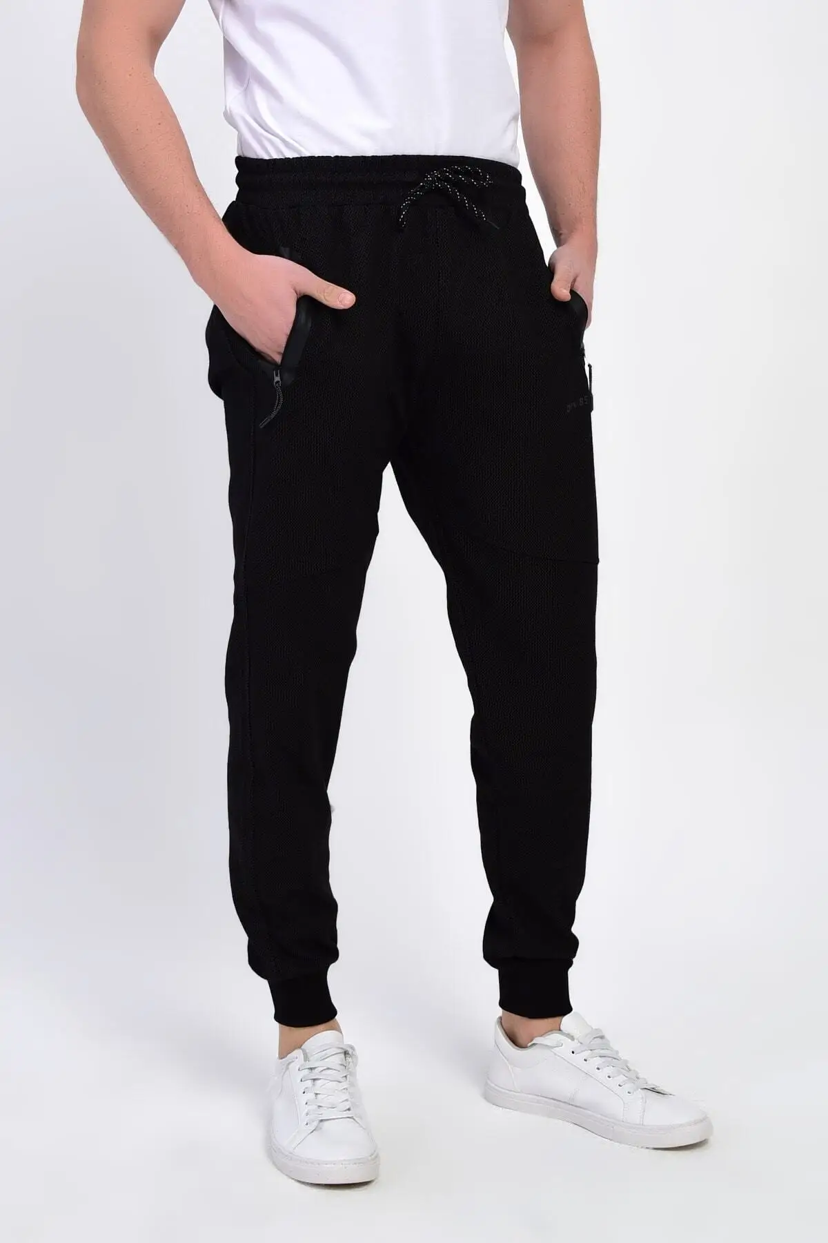 

Male Black Sweatpants