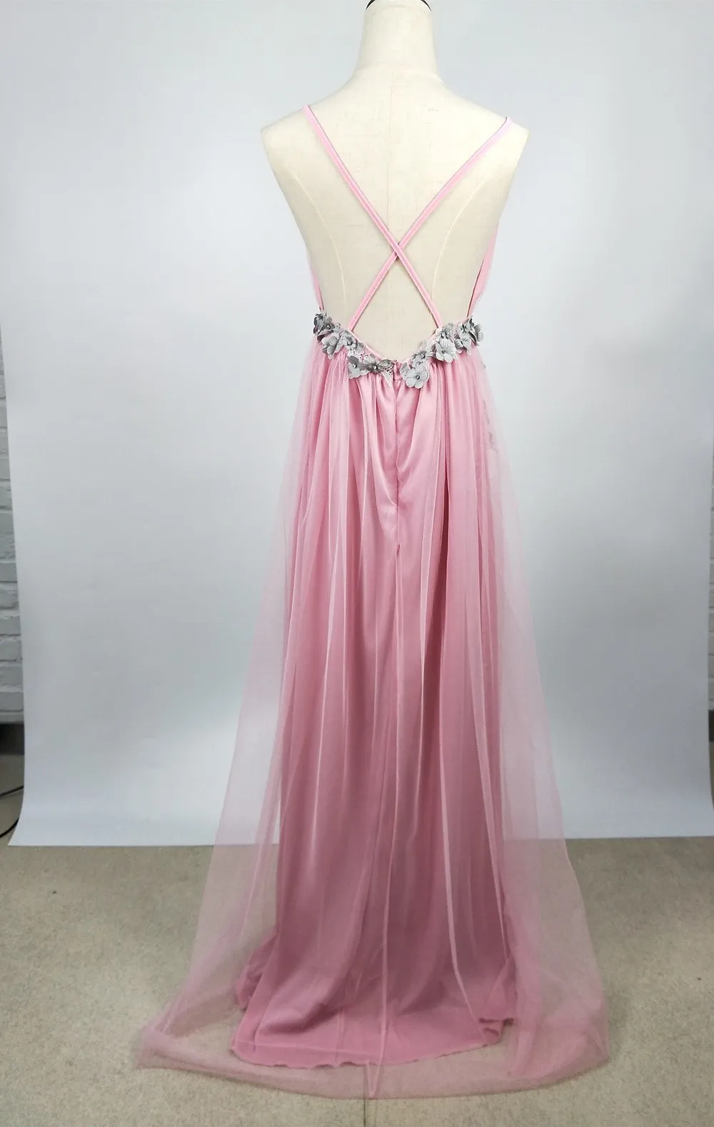 Sexy Spaghetti Strap Deep V Tulle Long Dress Elegant Backless Court Train Flowers A Line Dress Special Occasion Prom Gowns