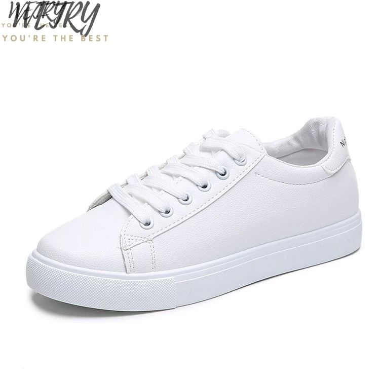 2020 популярные женские кроссовки модная дышащая Вулканизированная обувь женская