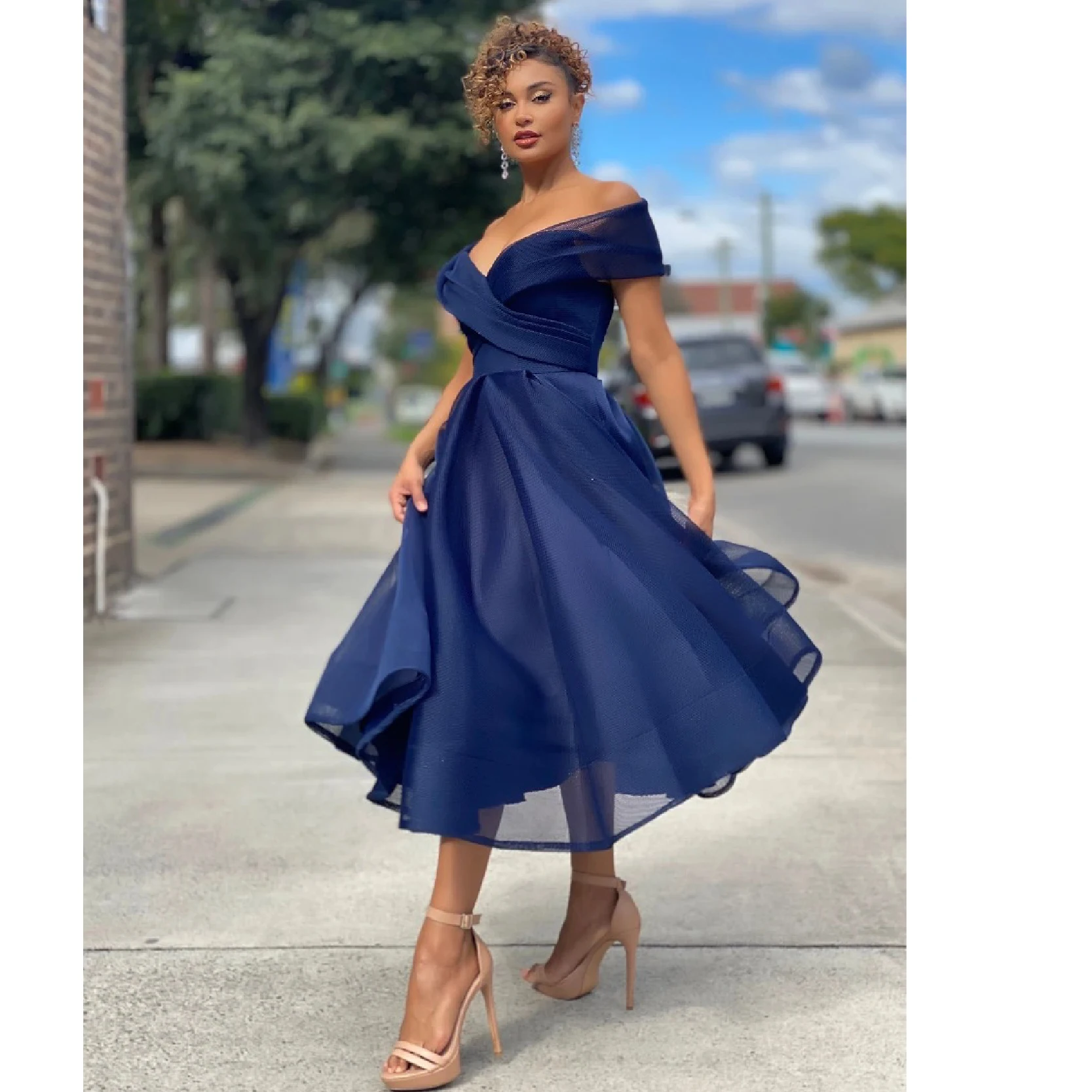 

2021 New Arrival Ladies Dress Casual Brand Raglan Sleeves Slim Mesh Elegant Gown Suitable for Formal Partie
