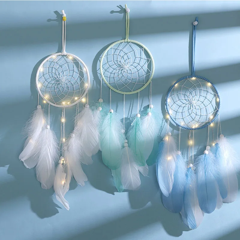 Фото Подвесное украшение в скандинавском стиле Ловец снов с перьями круглый декор для
