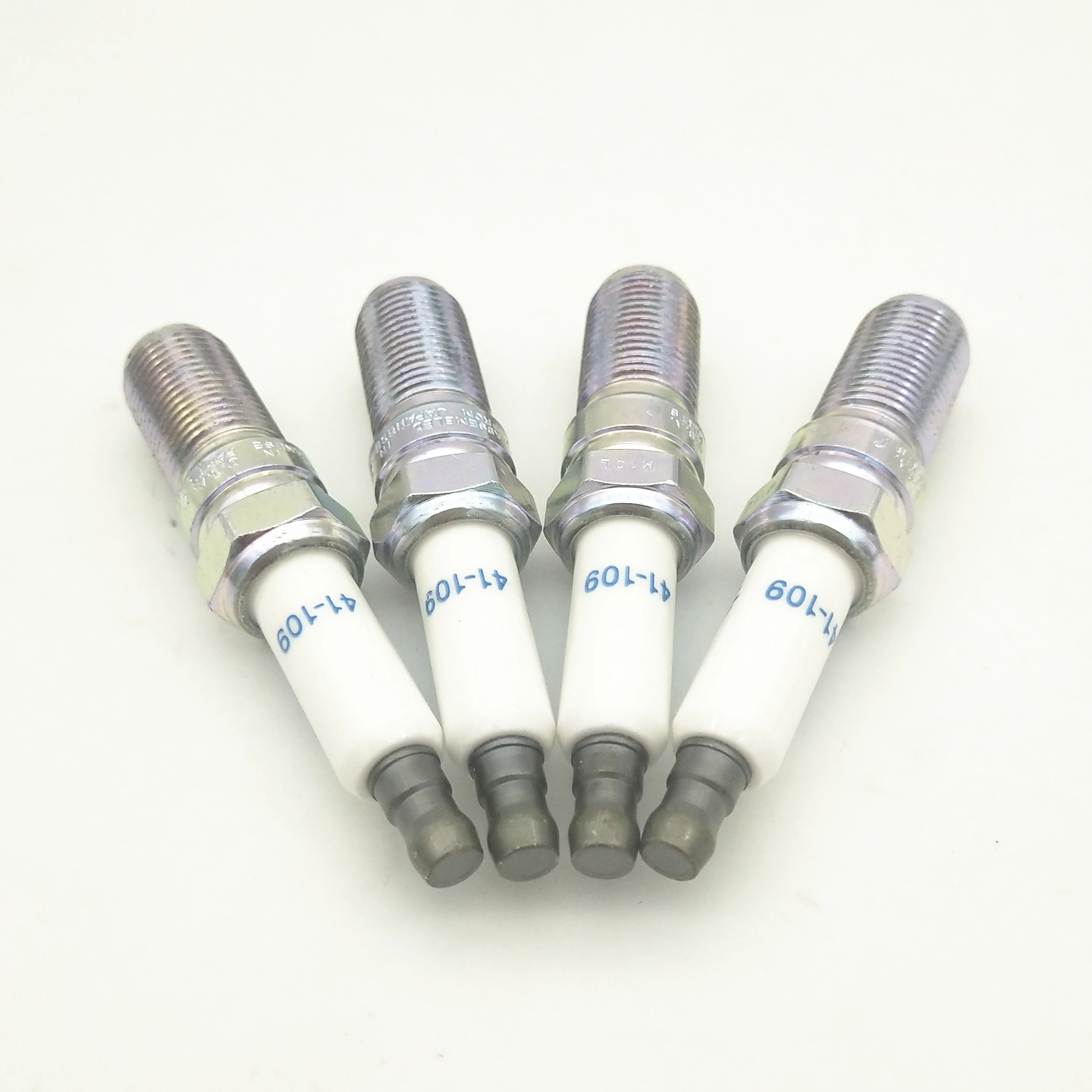 Оригинальная Свеча зажигания для XTS SRX CTS ATS Chevrolet gmcSaturn FORD SUZUKI HOLDEN OEM #12622561 41-109 6 шт. |