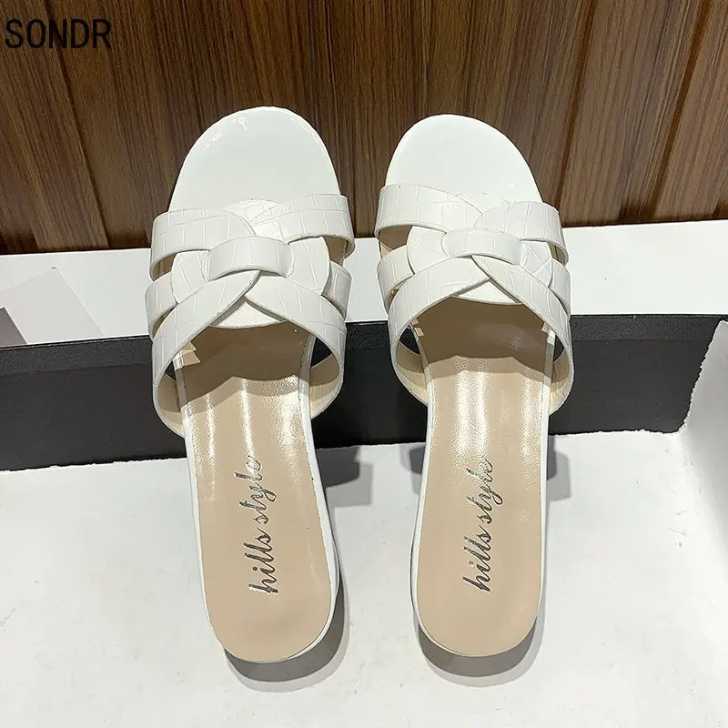 

2021 Women Brand Slippers Summer Slides Open Toe Flat Casual Shoes Leisure Sandal Female Beach Flip Flops Big Size Women Shoes
