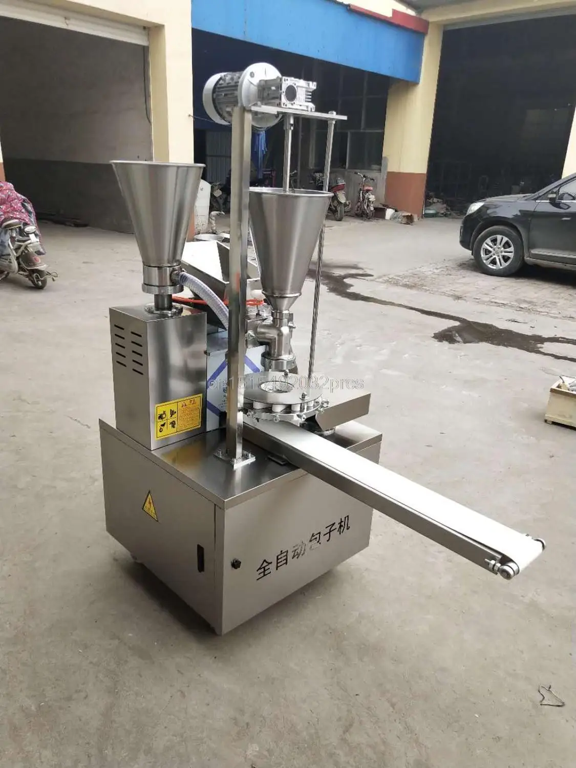 

Brand New Multi-function Bun Machine The Steamed stuffed Bun Machine The steamed stuffed bun machine Dumpling Machine On sale