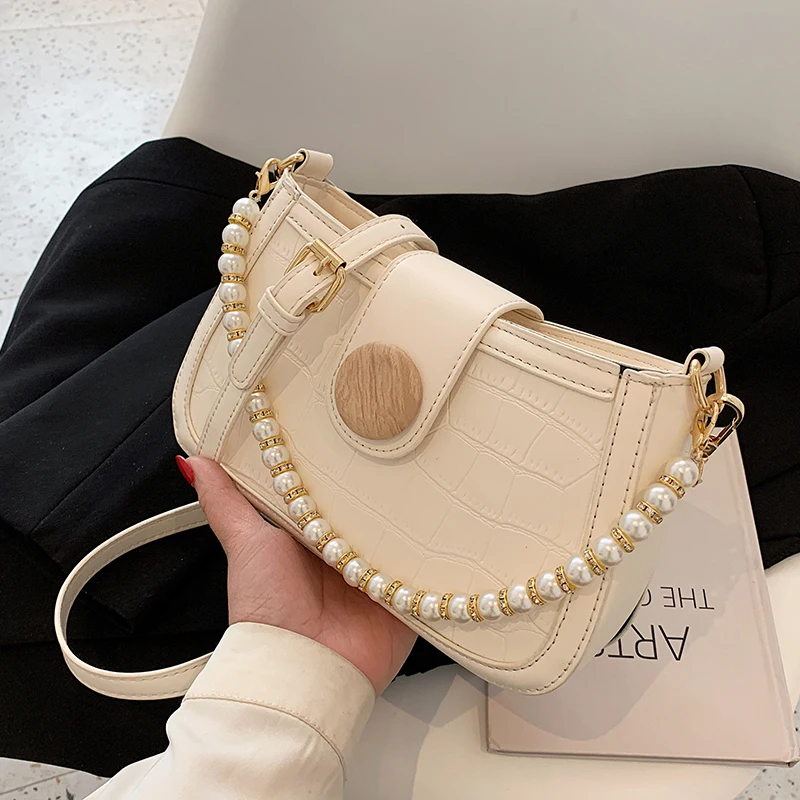 

2021 New Woman Shoulder Bag High Quality PU Chain Diagonal Small Bag Luxury Designer Handbag Underarm Bag 2021 Summer Female Bag