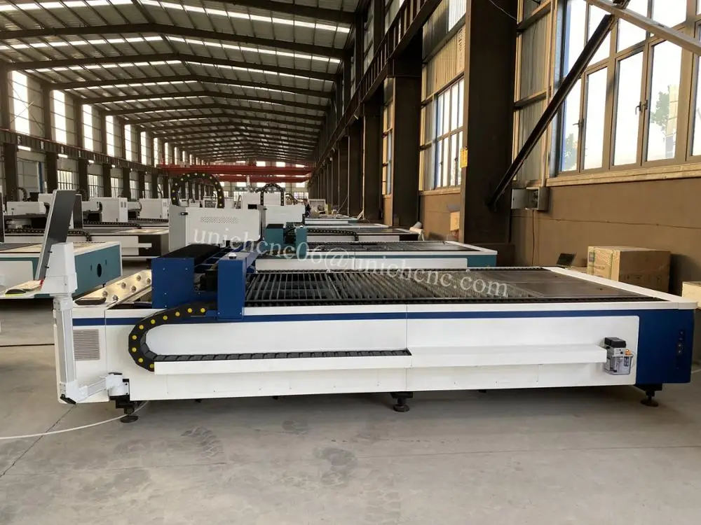 Cnc углеродистая сталь нержавеющая алюминиевое волокно Лазерная резка машина 1530