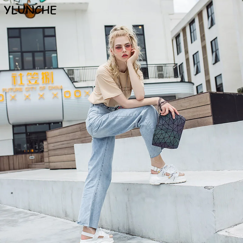 

YLUNCHEMessenger Bag Women's Chain Bag 2020 Fashion Luminous Geometric Sling Bag Sac Femme Shoulder Strap Female Bolsas Feminina