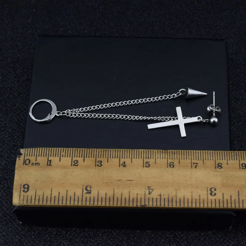 

Punk Ear Clip Cuff Earrings Women Cross Tassel Chain Stainless Steel Rock Stud Earring Boys Guys Grunge Accessories Unisex Gift