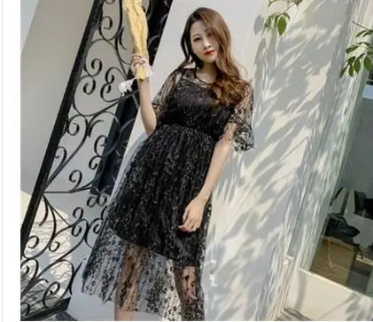 Летнее женское фатиновое платье с коротким рукавом милое кружевное вышивкой