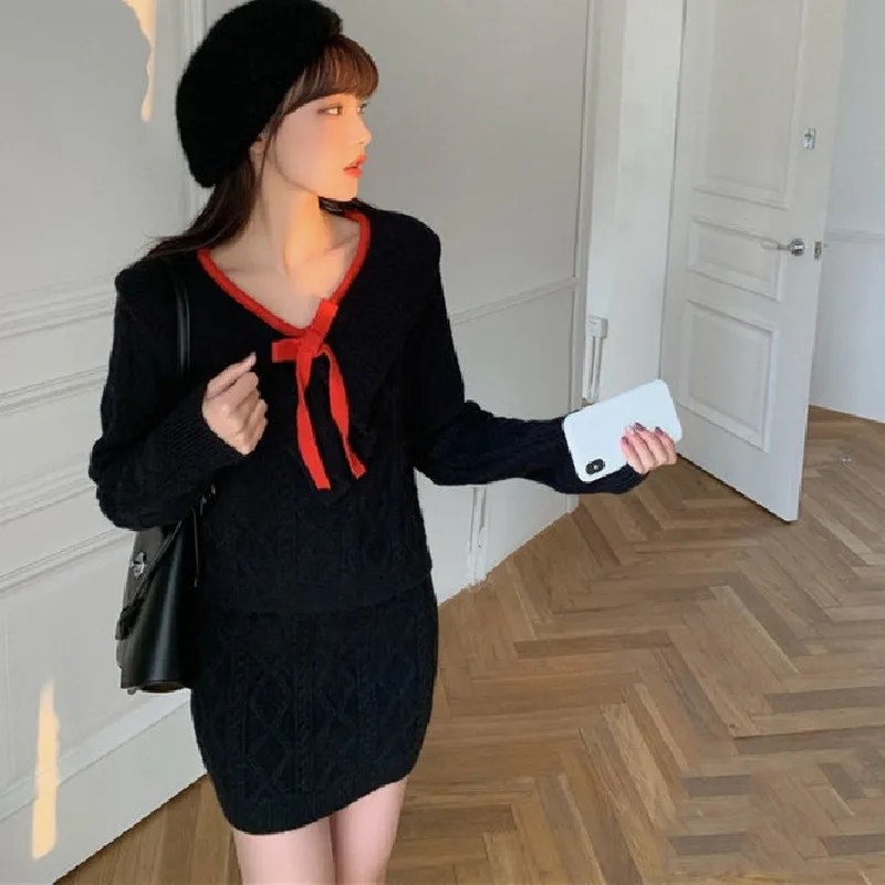 

2021 Spring Knit Suits Women Casual Pullover+ Mini Skirts 2 Piece Set Korean Style Elegant Knitted Sweater Set Ladies Chic Fairy