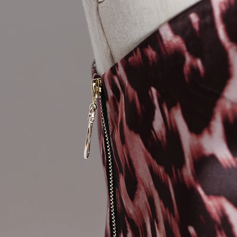 

Sexy One Shoulder Cropped Tops Leopard Print Short T-shirts for Women Slim Fashion Spring Summer Tees New