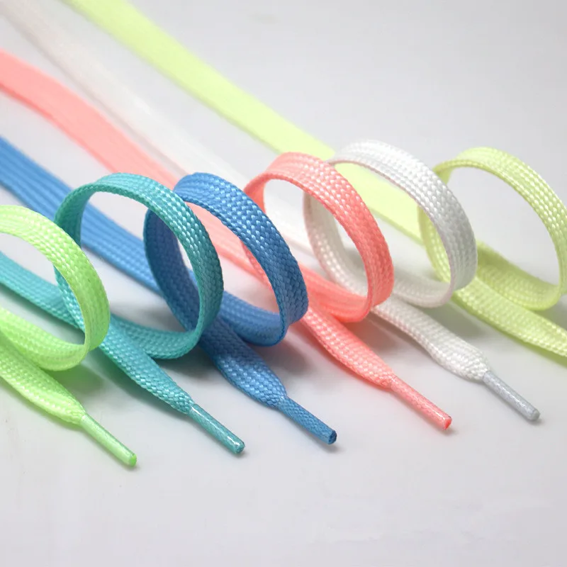 Высокоглянцевые светящиеся кроссовки на плоской подошве шнурки женская и