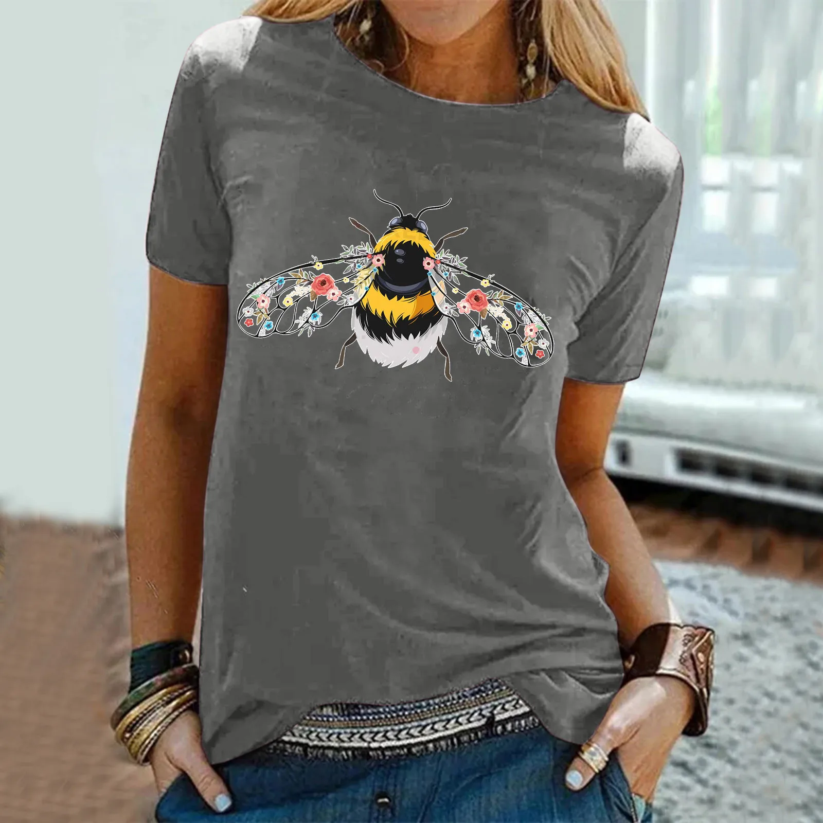 

Summer Women 3D Cartoon Bee Printed T-shirts Lady Casual Loose Short Sleeve Tops Aesthetic Graphic Tee 2021 Mujer Camisetas A40