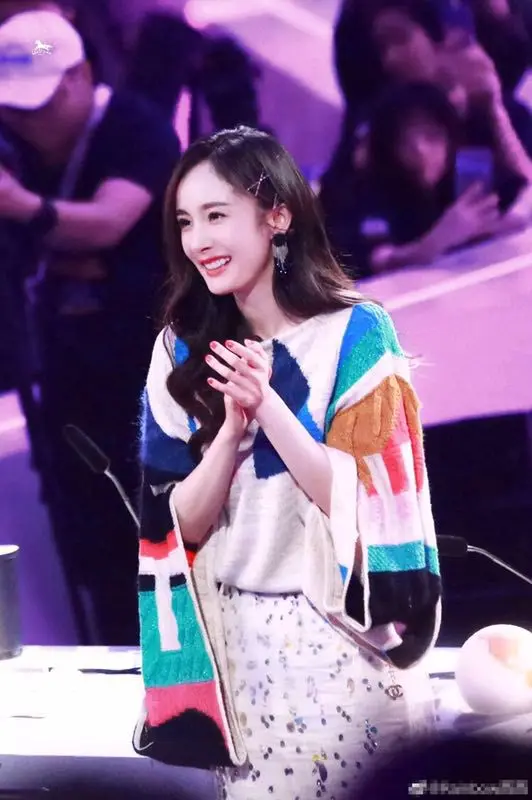 Женский свитер оверсайз Осенний модный для подиума с разрезом и длинными