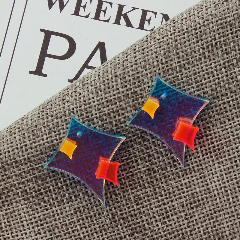 

2021 new personalized simple Star Earrings laser color changing reflective temperament European and American style earrings