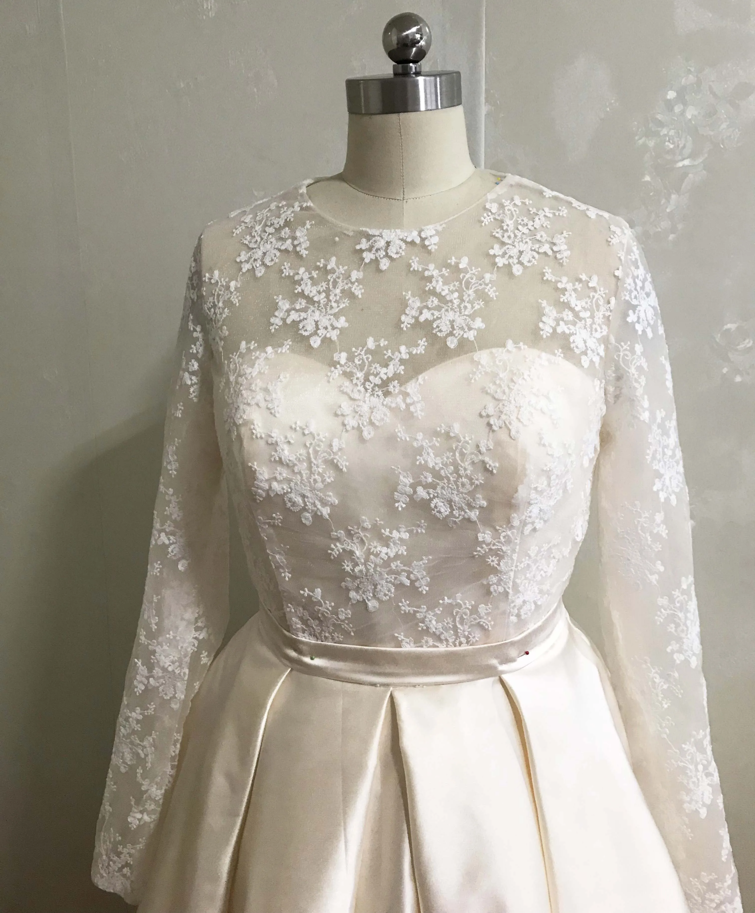 YSF простой дизайн кружевные платья до колена с о вырезом и длинным рукавом