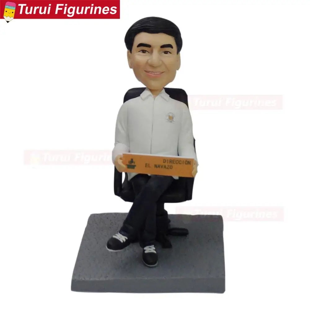 

Personal Sculpture doctor figurines dentist figurine custom bobblehead dolls custom sculptures from photo to bobble head figure