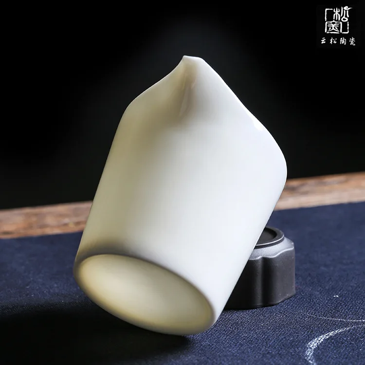 

Ceramic Whiteware Pitcher Jinyu Porcelain Tea Sea Thickened Small Number Tea Pot Kung Fu Tea Set Public Cup Tea Set Siteel