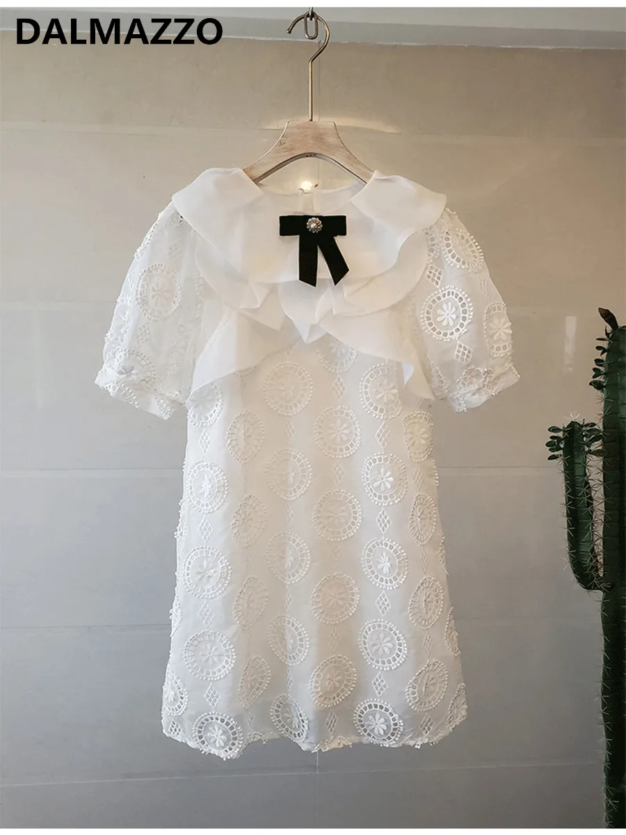 Высококачественное вышитое женское мини платье с коротким рукавом и воротником