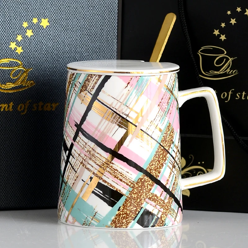 

Classic Ceramic Coffee Cups Mugs Porcelain Round Tea Spoon Saucer Set Golden Handles Creative Design