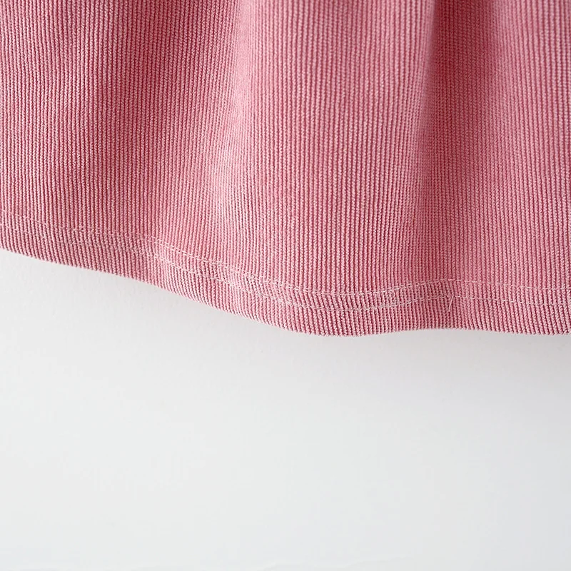 Детское платье с длинным рукавом отложным воротником и клубничными оборками