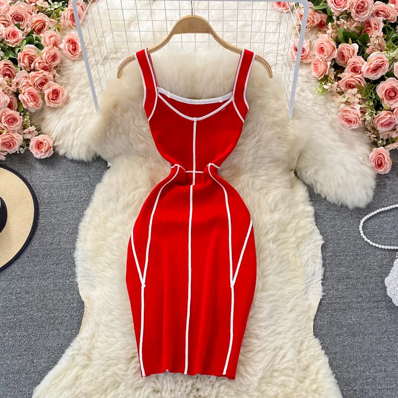 Платье женское трикотажное на бретелях-спагетти с квадратным вырезом | Женская