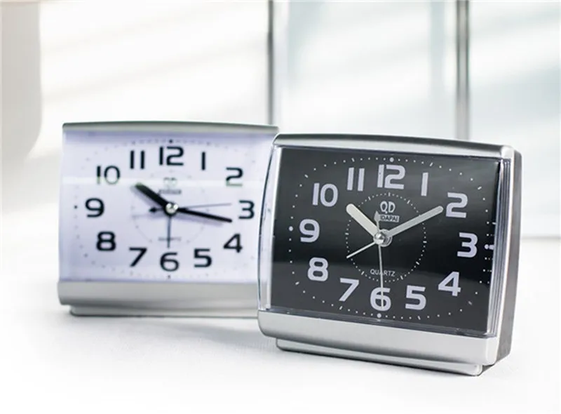Настольные часы для спальни будильник студенческие пластиковые бесшумные