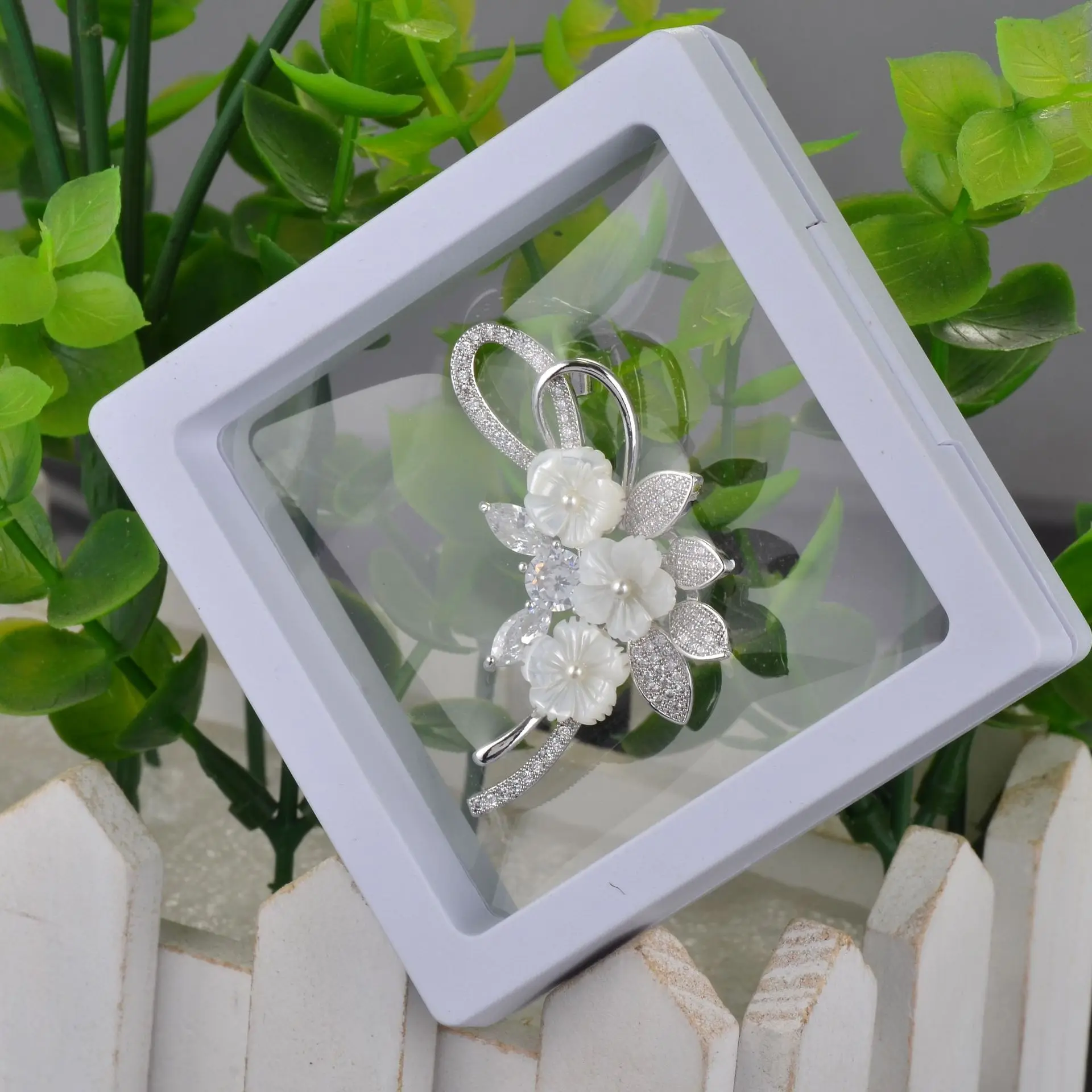 

7*7*2cm Plastic Floating Display Case Earring Gems Ring Jewelry Storage PET Membrane Stand Holder Box 300pcs/lot