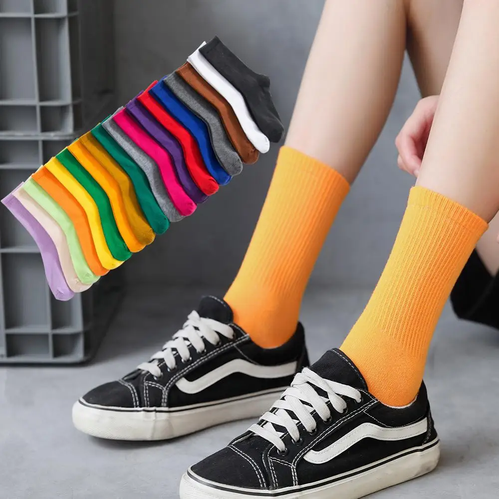 Купи 1 pair Womens/Mens Socks fashion Solid colored short socks cotton funny socks female Candy Color harajuku socks lady girls socks за 145 рублей в магазине AliExpress